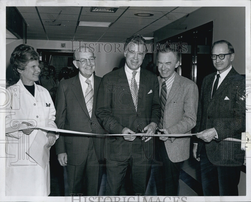 1973 Press Photo Hospital Ceremony - Historic Images