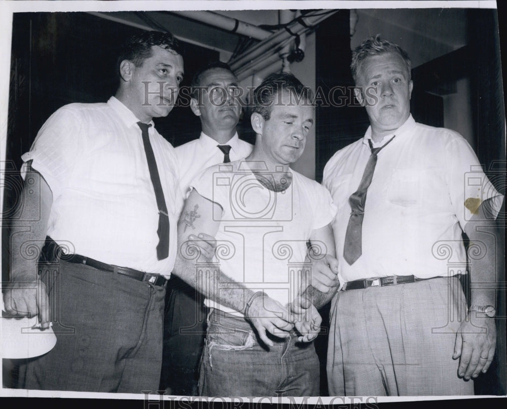 1964 Press Photo Richard Powers held in connection shooting Boston Patrolman - Historic Images