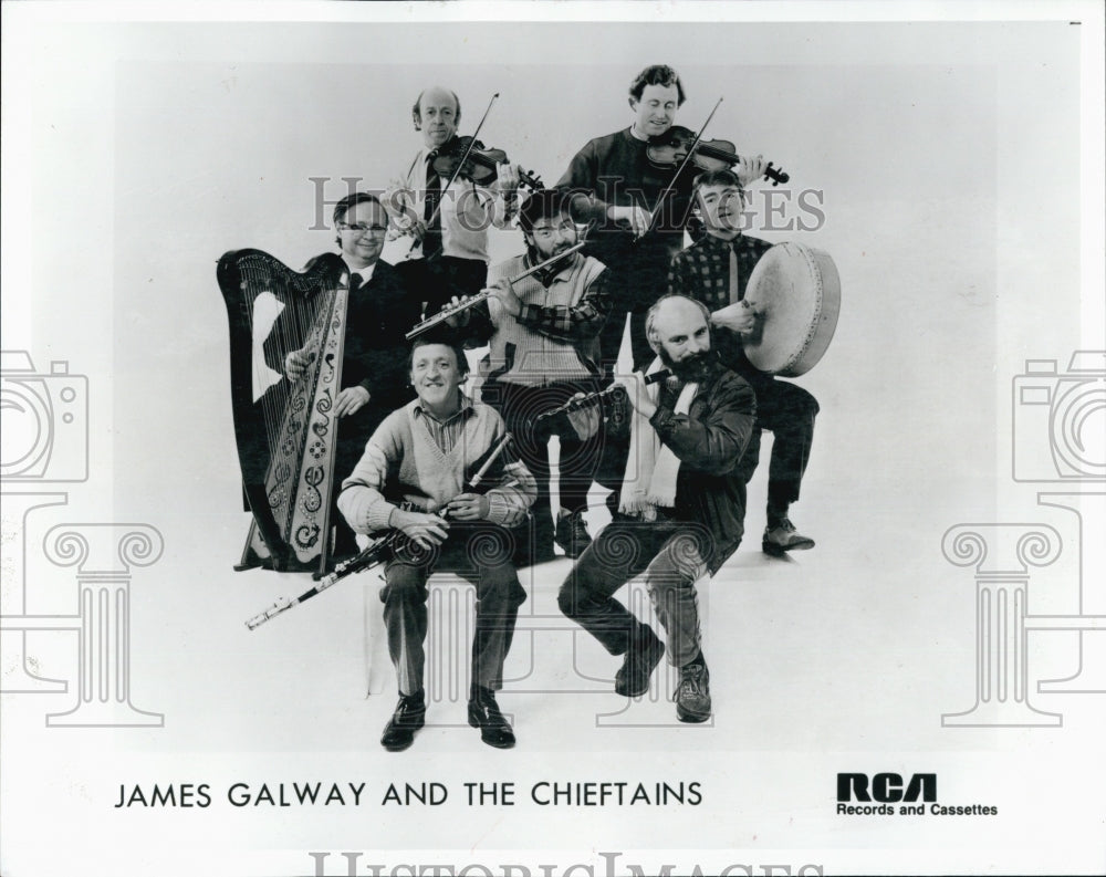 Press Photo James Galway &amp; The Chieftains perform in a Irish Folk Music Concert - Historic Images