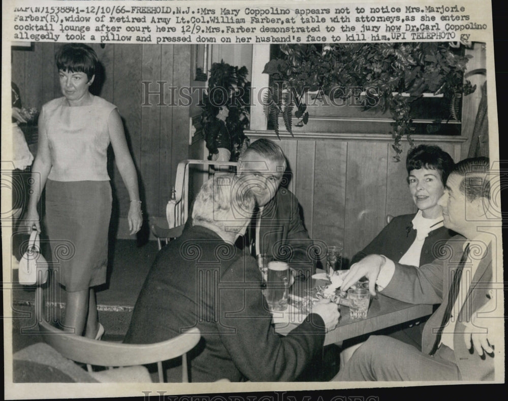 1966 Press Photo Mary Coppolino Wife Murder Trial Defendant Mrs Farber Attorneys - Historic Images