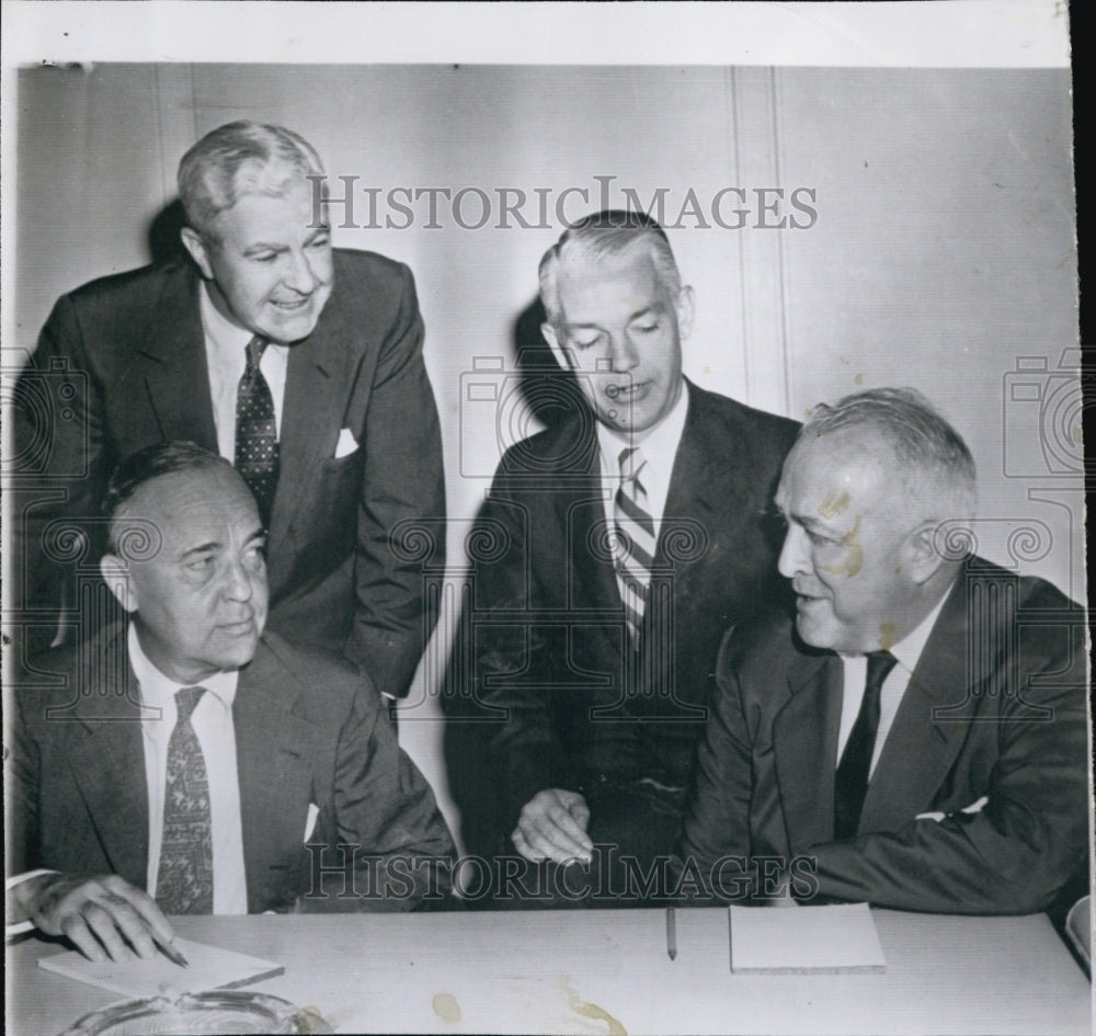 1956 Press Photo Mediator Meets Steel Company Officials - Historic Images