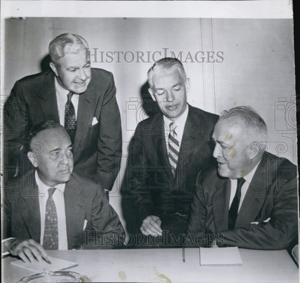 1956 Press Photo Mediator Meets Steel Company Officials - Historic Images