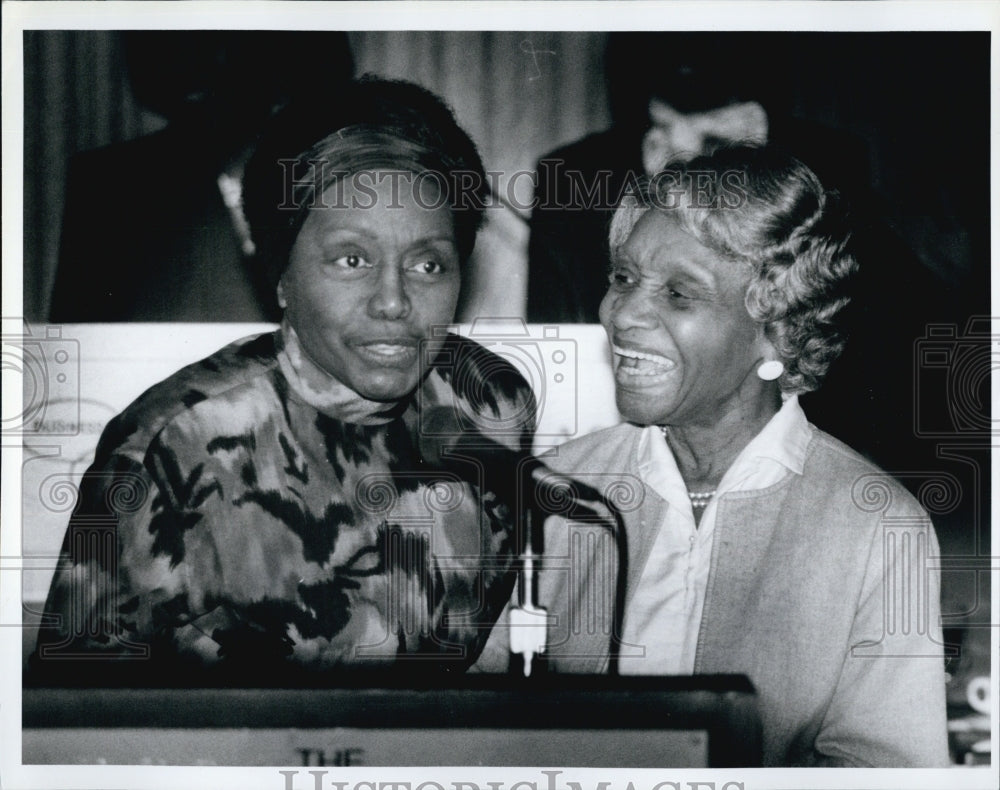 1990 Press Photo Dr. Lorraine Hale - Historic Images