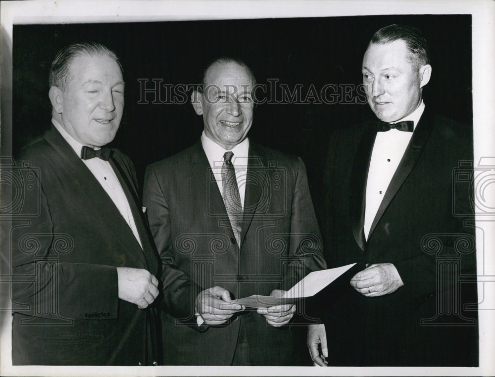 1985 Press Photo William Ryan, Abe Fortes, Joe Harvey at Boston Hotel - Historic Images