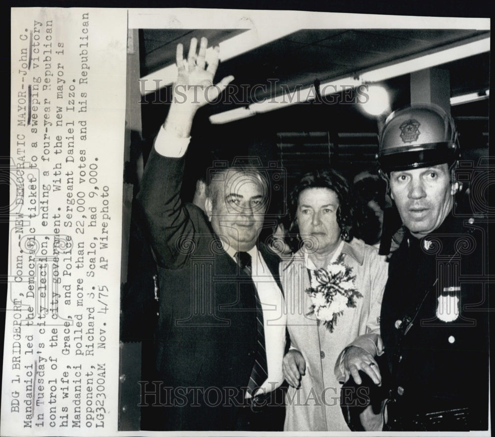 1975 Press Photo John Mandanici - Historic Images