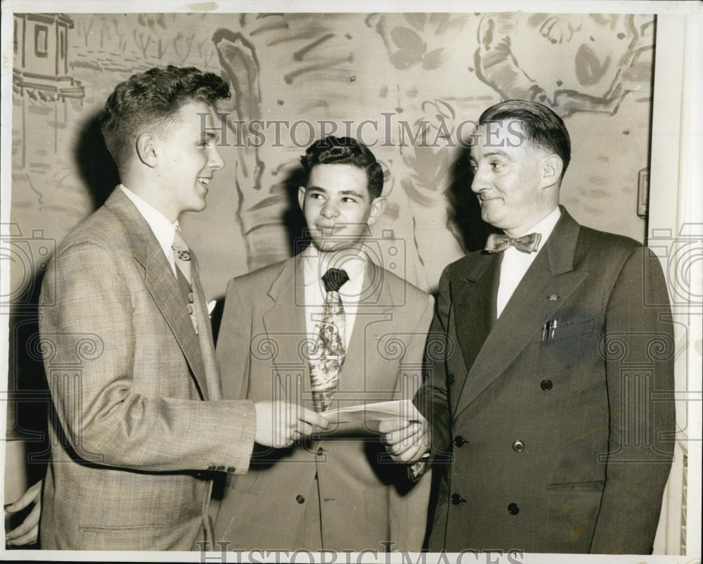 1952 Press Photo John Maloney - Historic Images