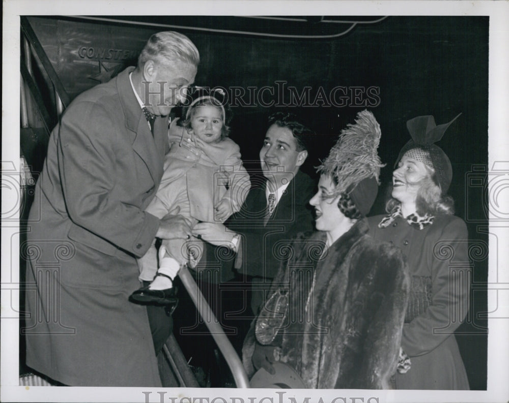 1949 Press Photo David Martin And Family - Historic Images