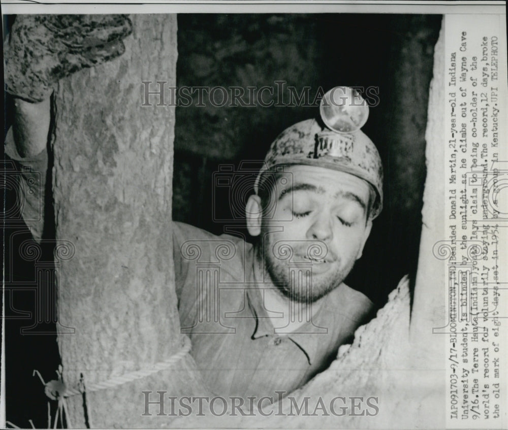 1954 Press Photo Donald Martin Indiana university Student Spent 8 Days Undergrou - Historic Images