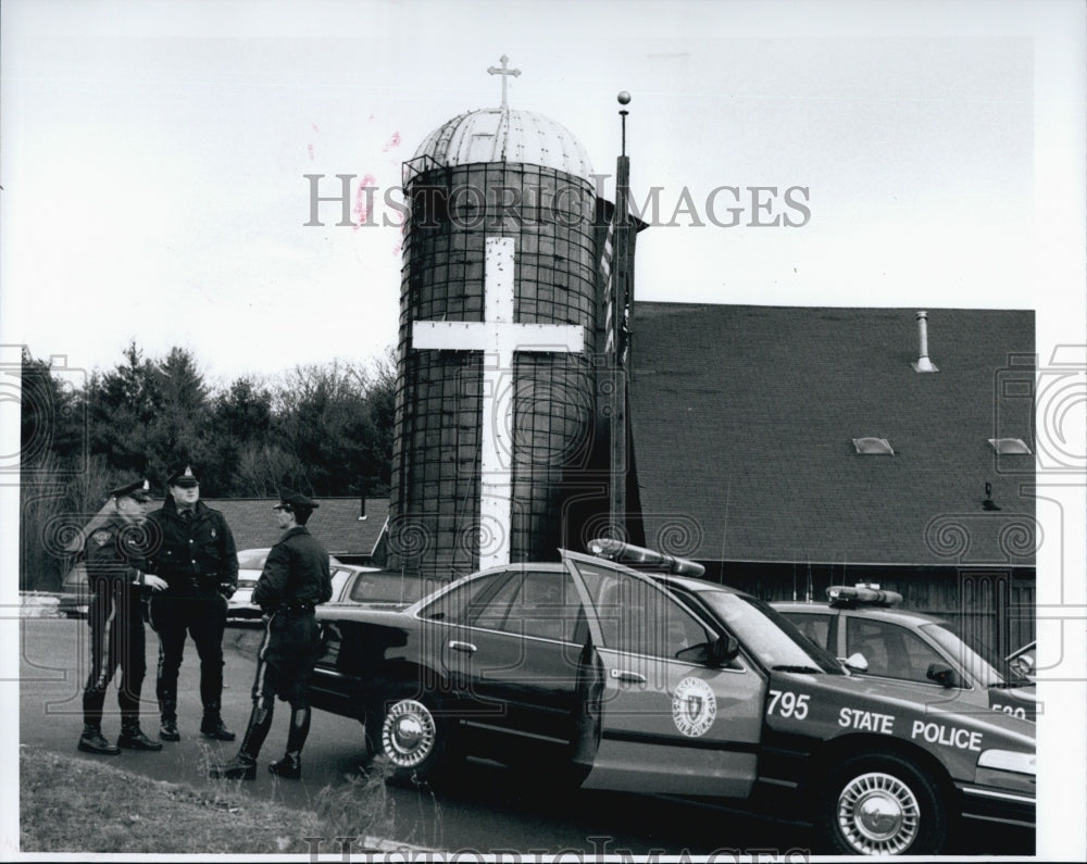 1996 Press Photo Church Leader Martin Henry Is Murdered - Historic Images