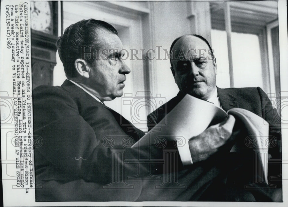 1969 Press Photo Secretary of Defense Melvin Laird &amp; President Nixon - Historic Images