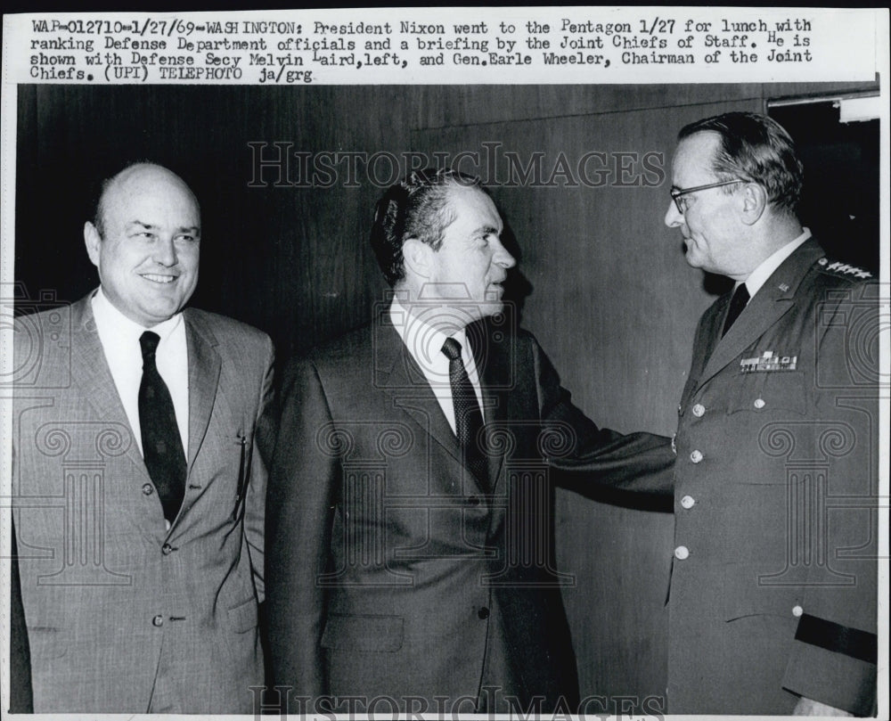 1969 Press Photo Defense Secretary Melvin Laird &amp; President Nixon - Historic Images