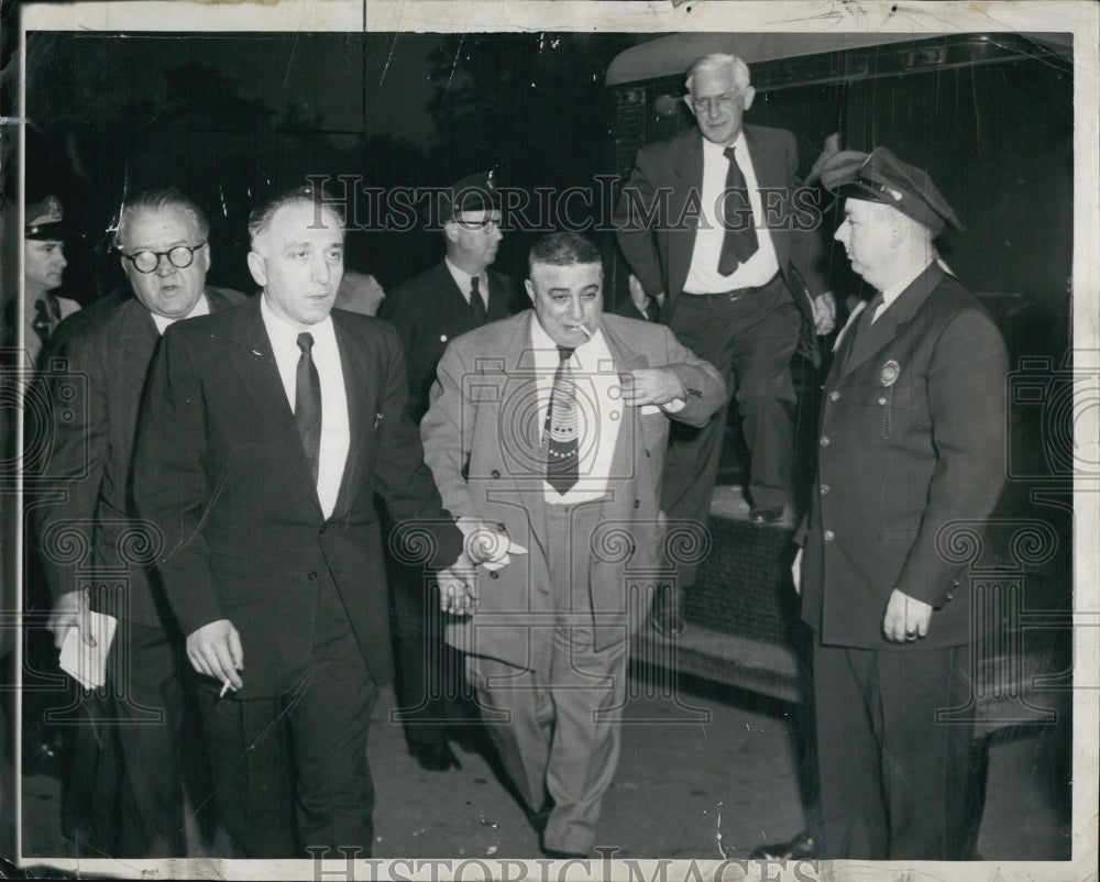 1956 Press Photo Brinks arrive at State Prison with Sheriff Sullivan - Historic Images