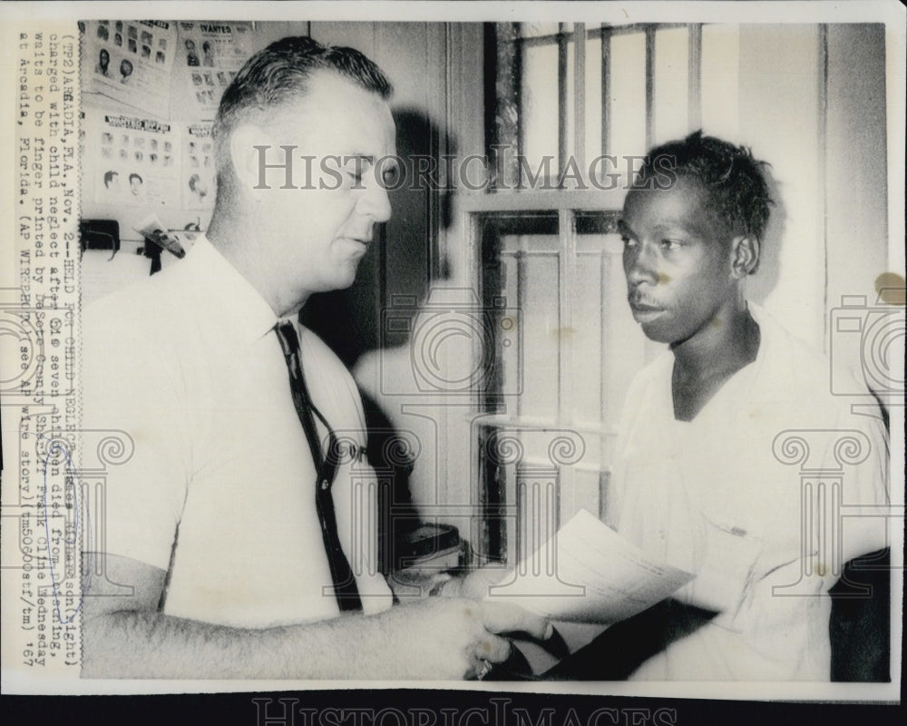 1967 Press Photo James Richardson - Historic Images