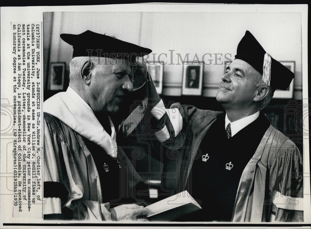 1970 Press Photo Dr. Andrew Cordier of Columbia University &amp; William J. McGill - Historic Images