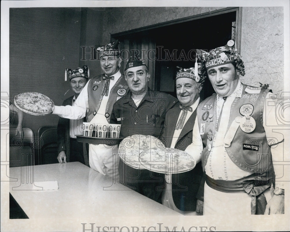 1972 Press Photo Dilboy Post Entertains Patients of Fernald School - Historic Images