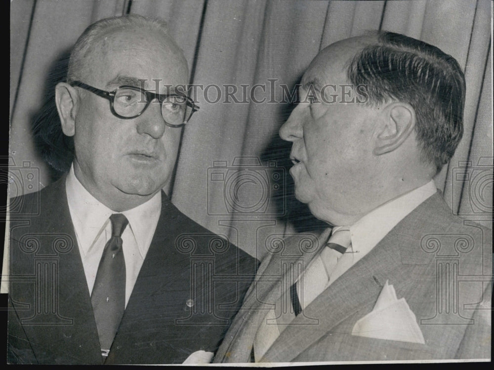 1953 Press Photo District Attorney Garrett Byrne &amp; Hollywood Atty J Geisler - Historic Images