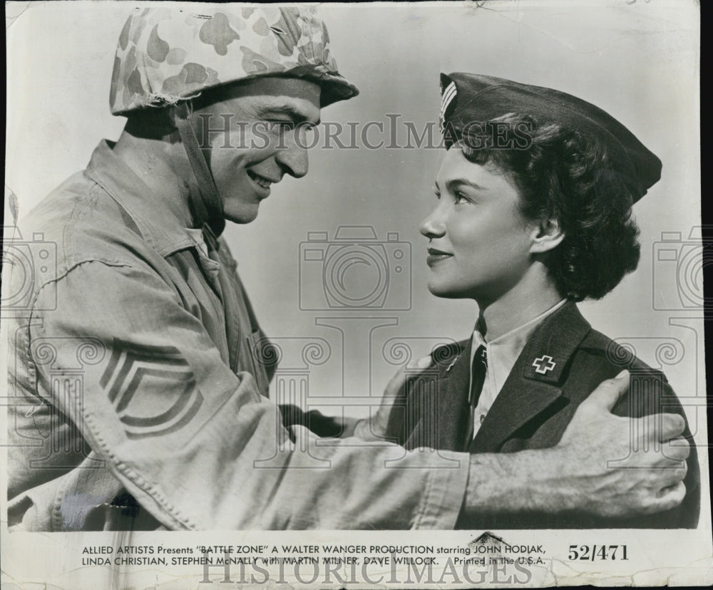 1952 Press Photo Actress Linda Christian & Stephen Mcnally In "Battle Zone" - Historic Images