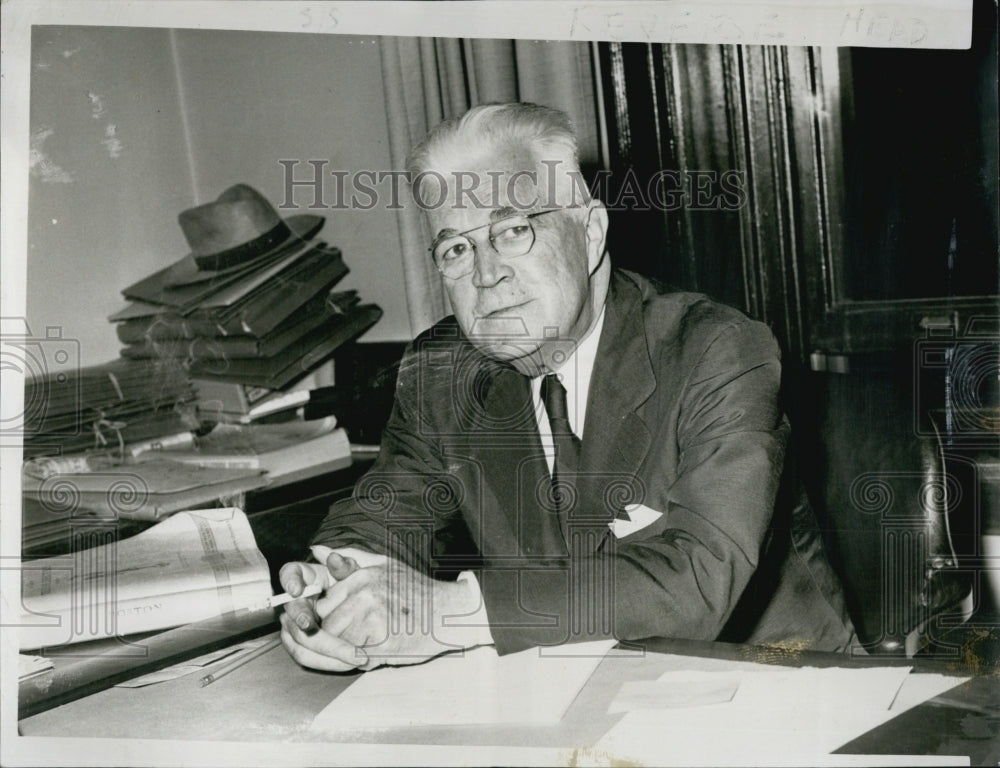 1954 Press Photo Attorney Herbert Callahan in His Office - Historic Images