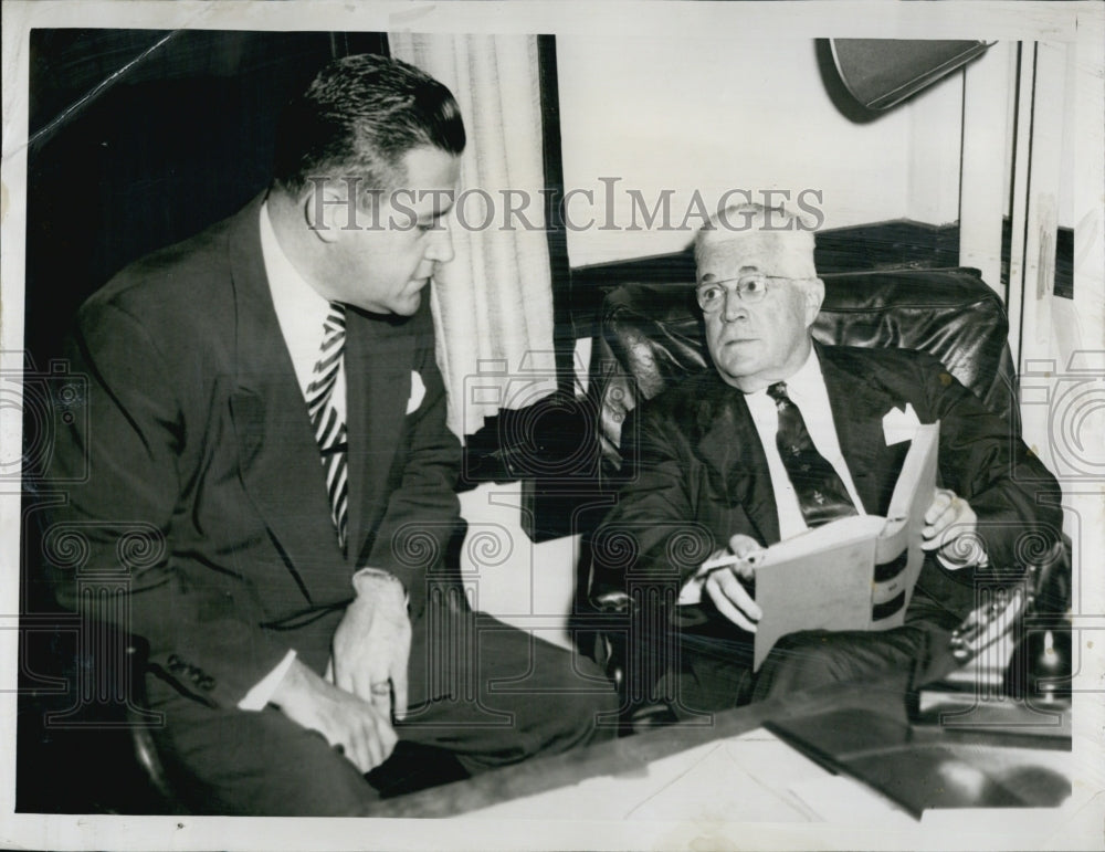 1954 Press Photo Attorney Herbert F.Callahan With Father Reading Law Passages - Historic Images