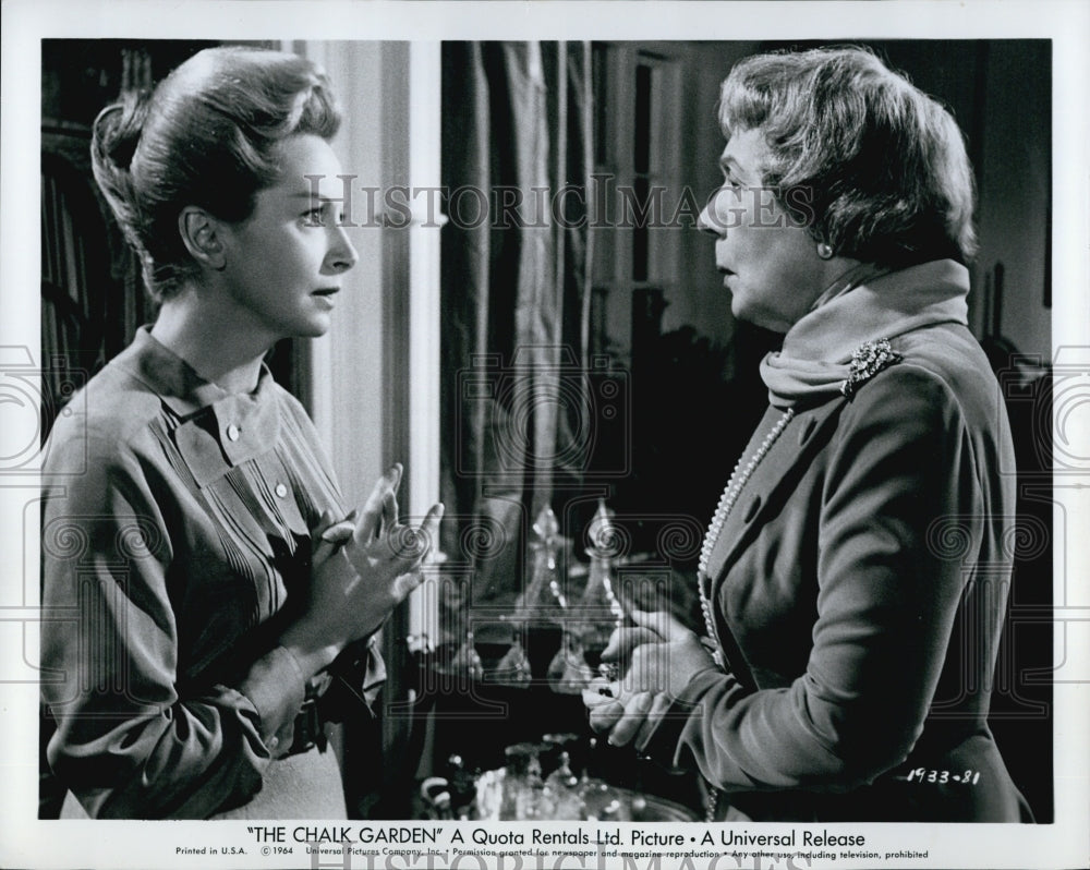 1964 Press Photo Deborah Kerr and Edith Evans scene from &quot;The Chalk Garden&quot;. - Historic Images