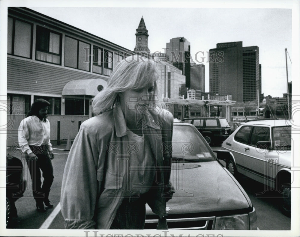 1991 Press Photo Linda Evans, Actress With Musician, Yanni at Commercial Warf - Historic Images