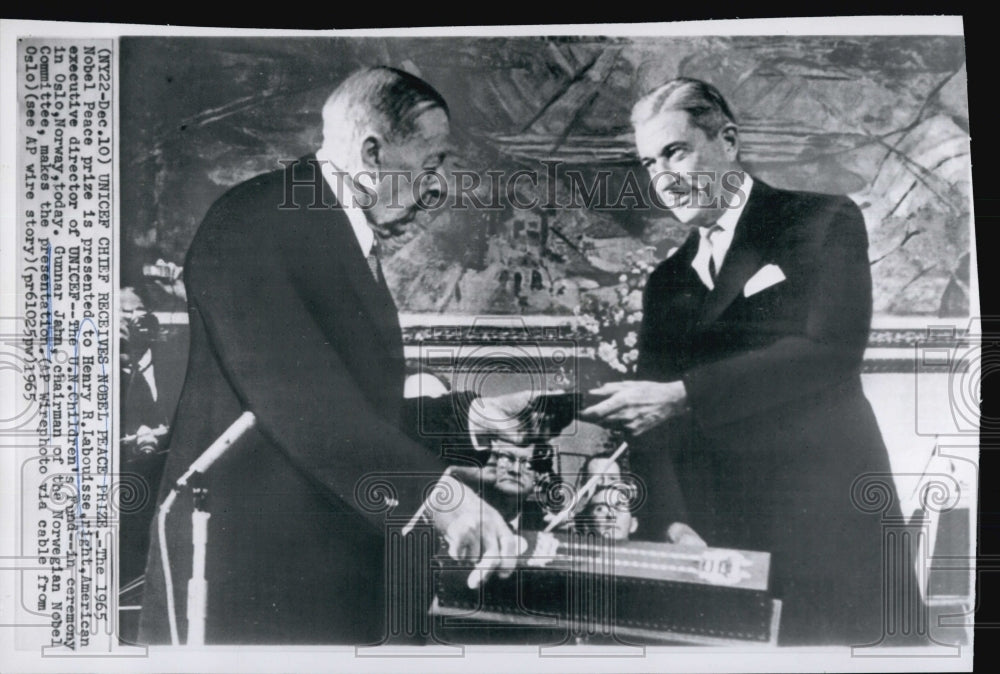 1965 Press Photo Nobel Prize Awarded to Henry Labouisse by Gunnar John - Historic Images