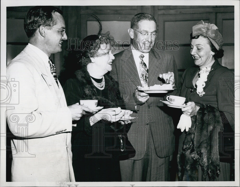 1950 Press Photo Republicans Eugene T. Lachapelle & William J. Thompson & Wife - Historic Images