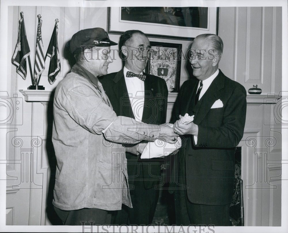 1954 Press Photo Paul Clark, Pres. of John Hancock Mutual w/ Sidney Hogan - Historic Images