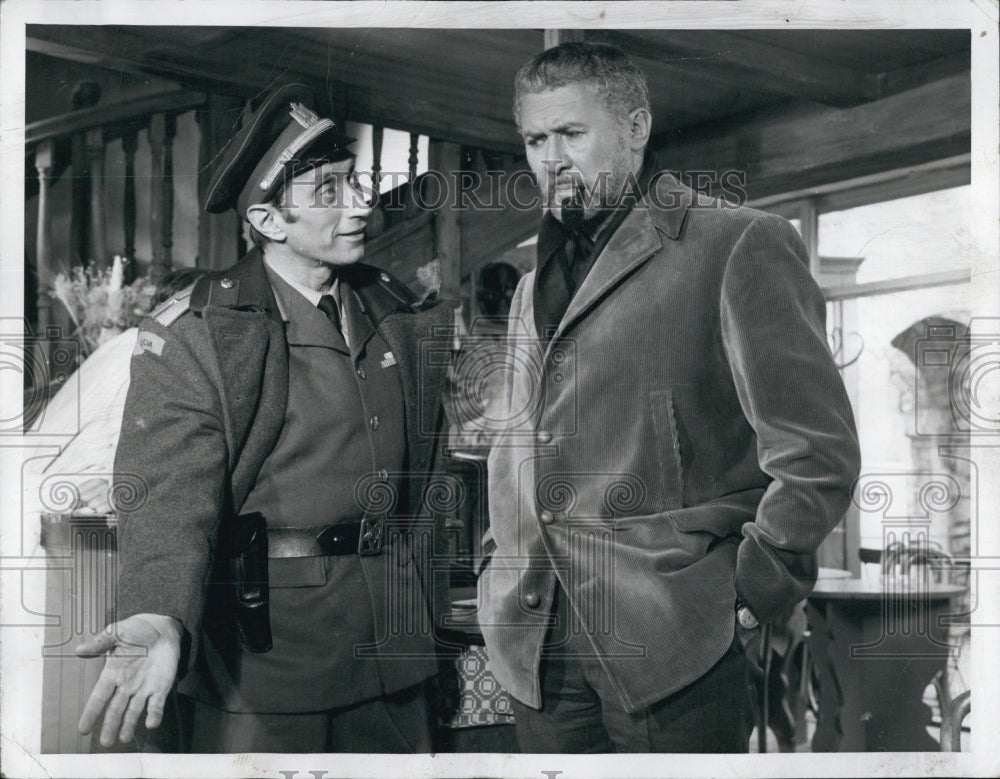 1971 Press Photo Anthony Quayle, Actor - Historic Images