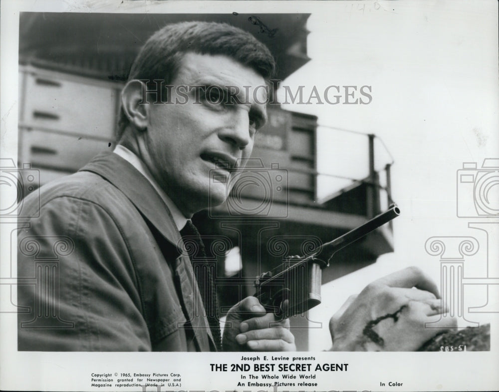 1966 Press Photo English Actor Tom Adams star in "the 2nd Best Secret Agent". - Historic Images