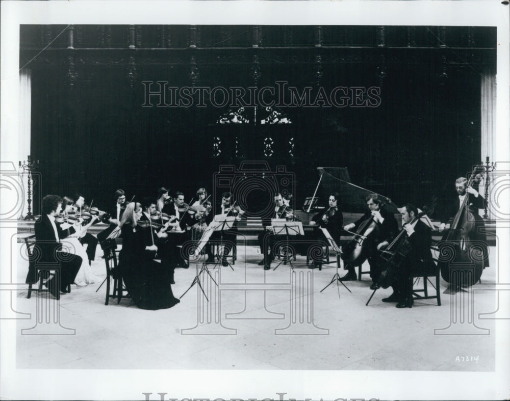 Press Photo Academy of St Martin in the Fields Under Direction of Iona Brown - Historic Images