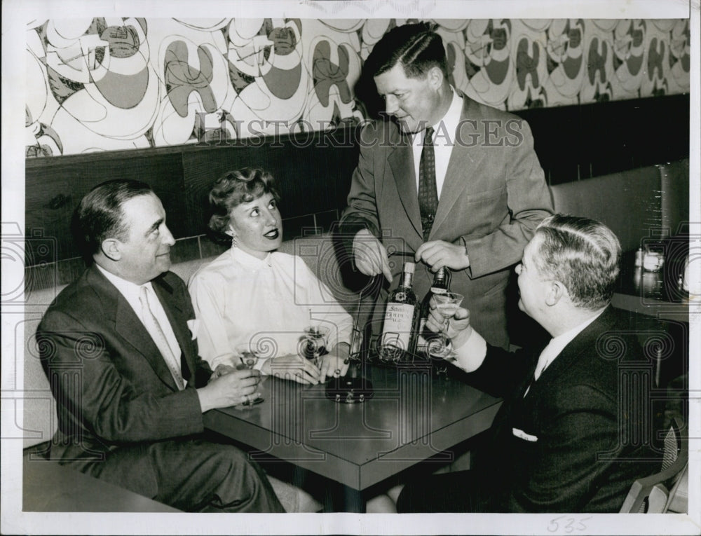 1955 William Hogarth of Boston's Schenley Distributors Golden Gin - Historic Images
