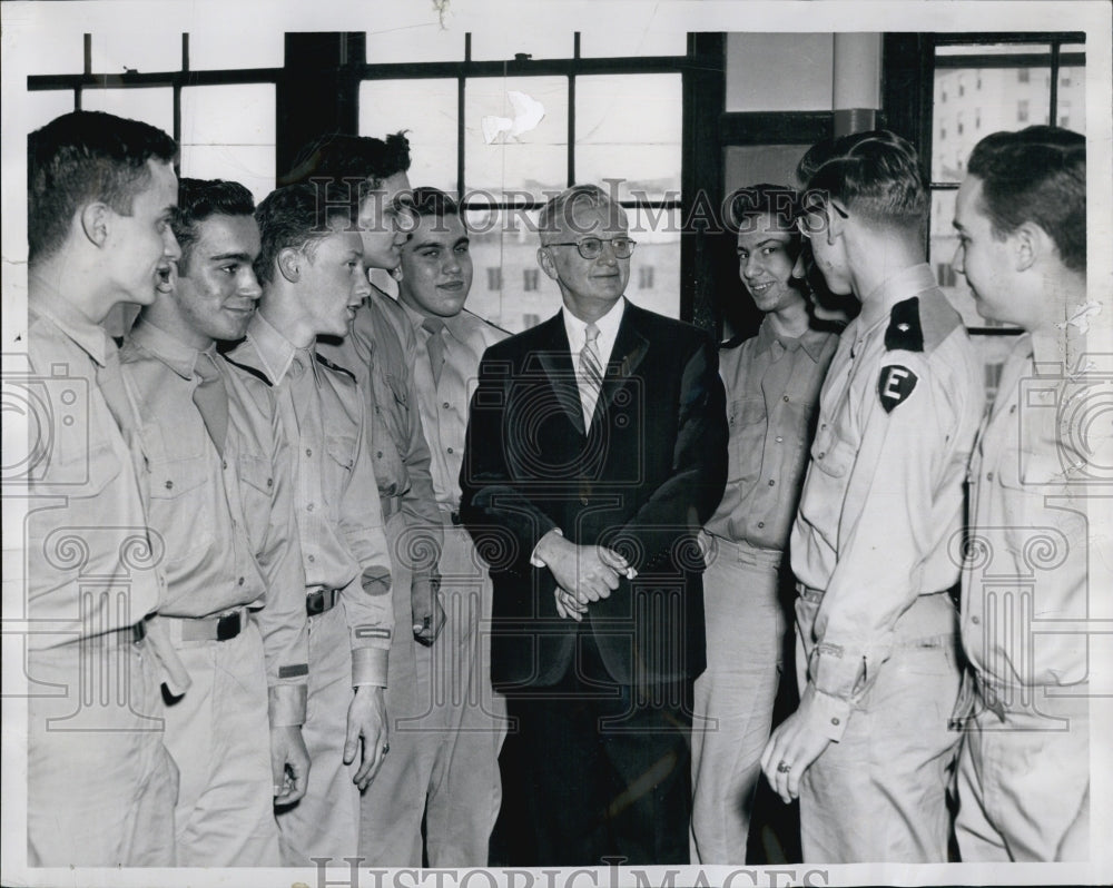 1958 Press Photo George Alpert Haven Railroad Pres. with student at English High - Historic Images