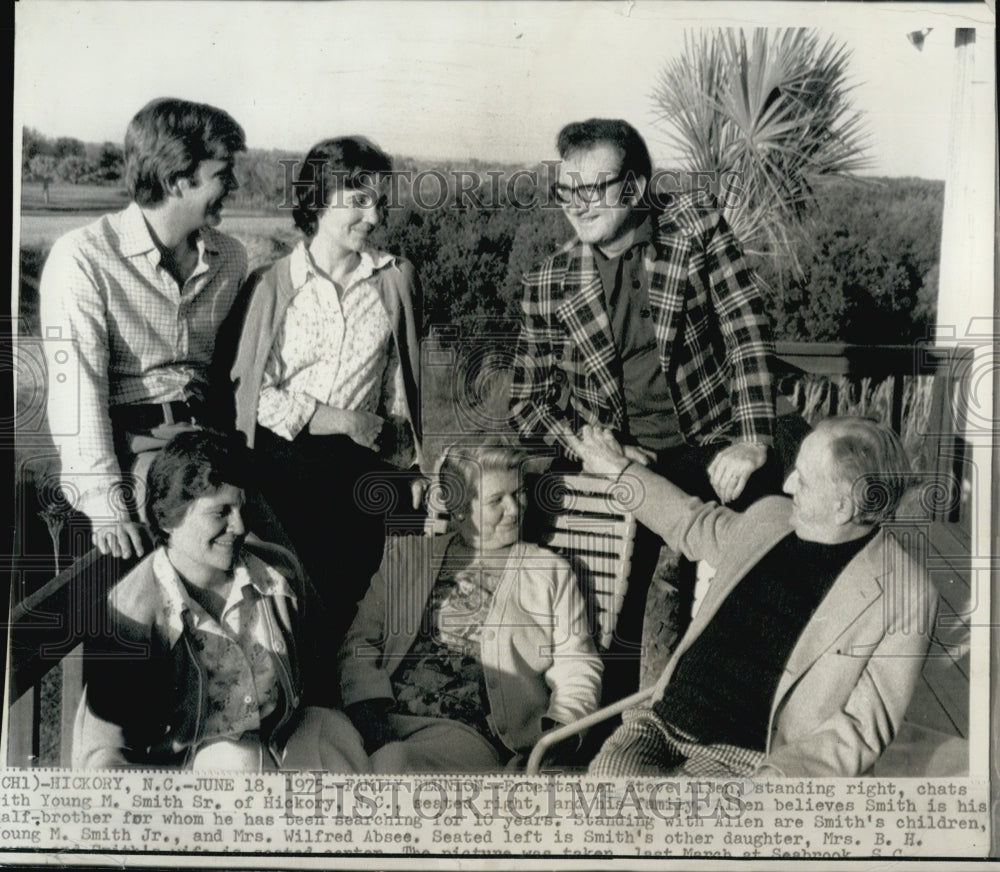 1975 Press Photo Entertainer Steve Allen with his Family - Historic Images