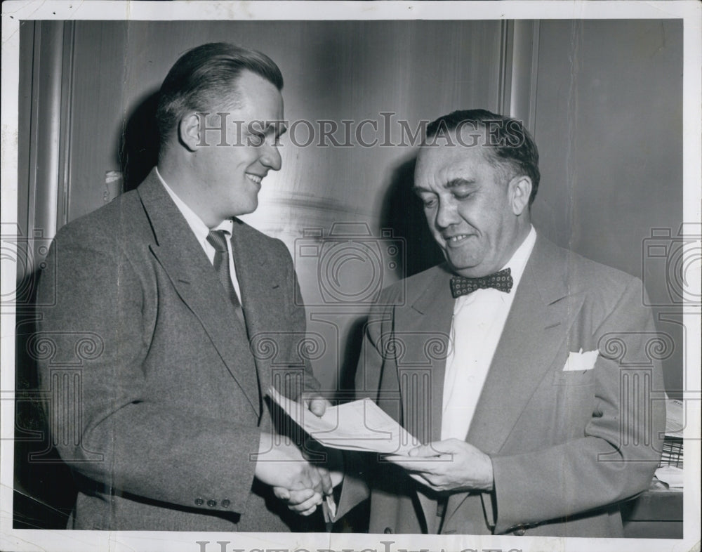 Press Photo George Akerson With Check From Bobby Goldman of Taunton Greyhound - Historic Images