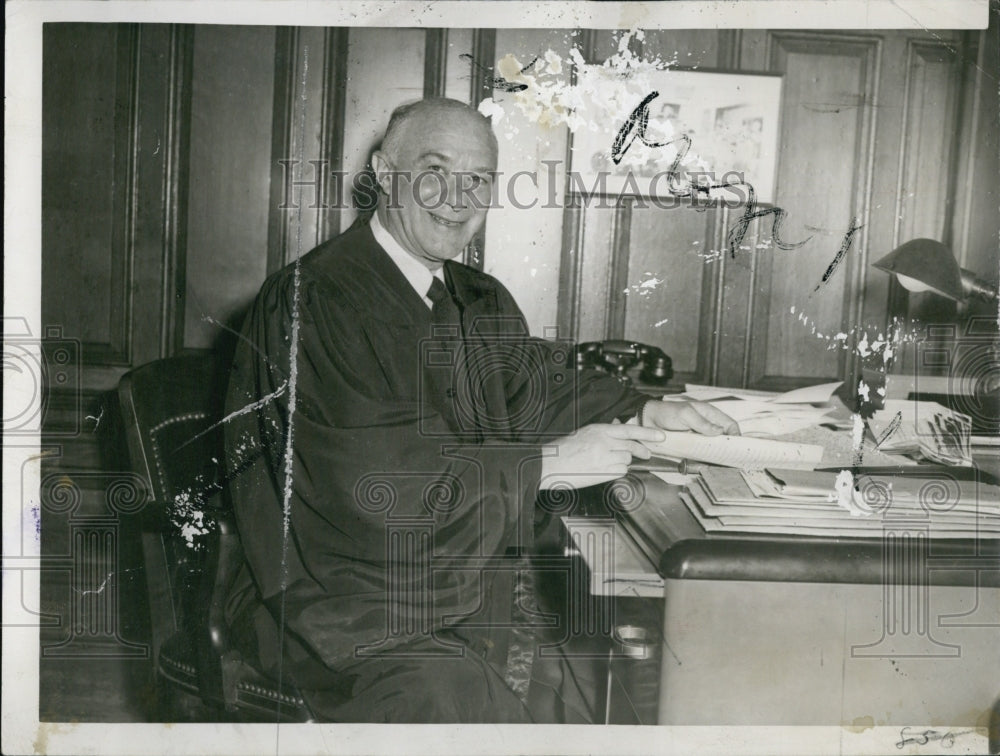 1954 Press Photo Judge Elijah Adlow assoc justice Boston Municipal Court 25yrs - Historic Images