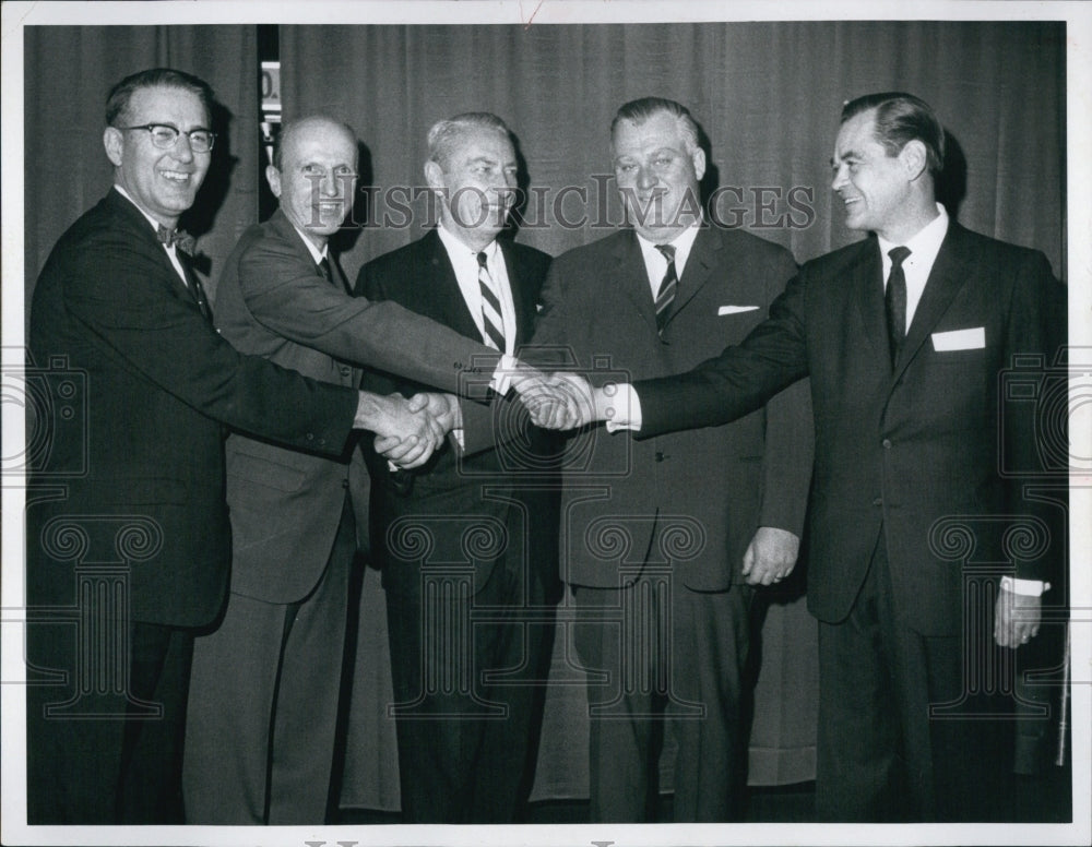 1967 Press Photo Intl Trade Assoc New England James MacLean US Commerce Dept - Historic Images