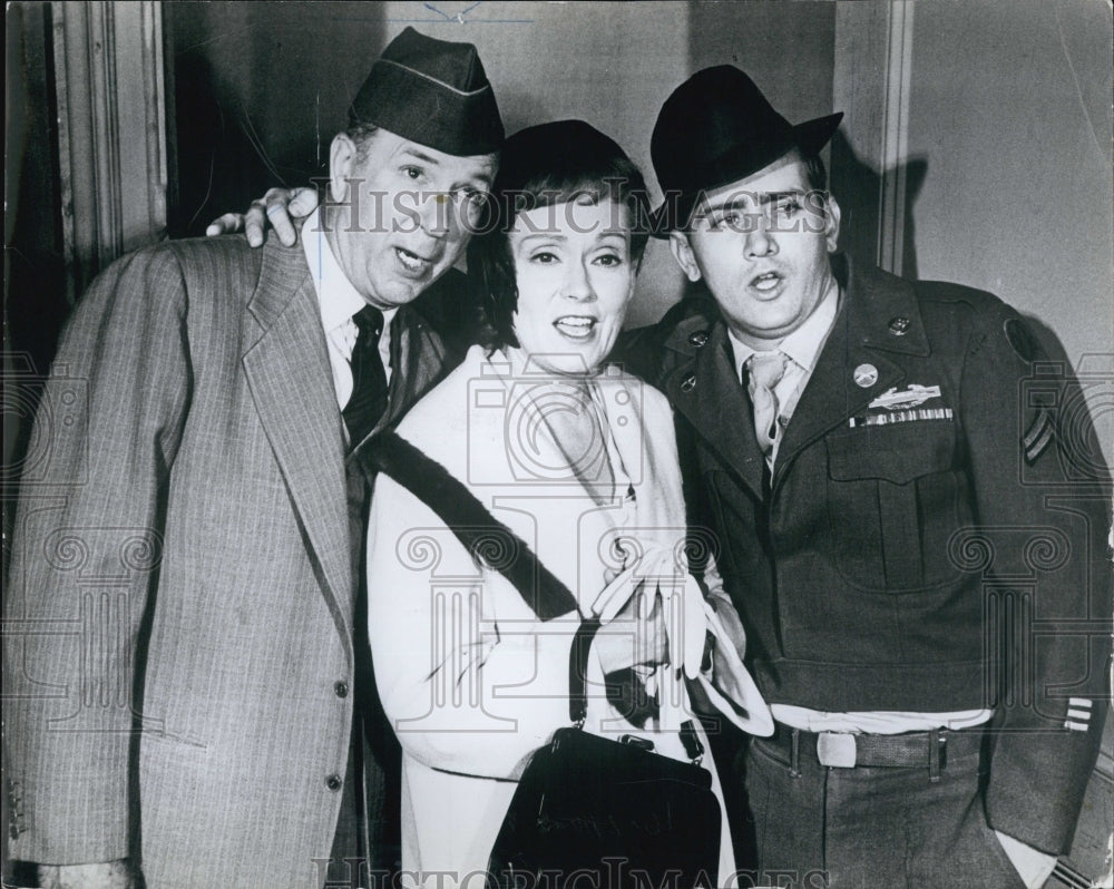 1966 Alberston, Scott &amp; Sheen star in &quot;The Subject Was Rose&quot; - Historic Images