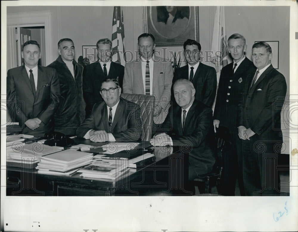 1968 Press Photo Mayor James Brennan & Fire Chief Fred Quinlan, Lt. Robert Gover - Historic Images