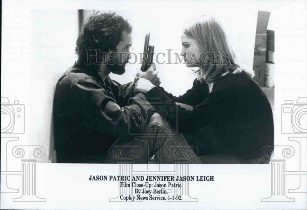 1992 Actor Jason Patric and Actress Jennifer Jason Leigh - Historic Images