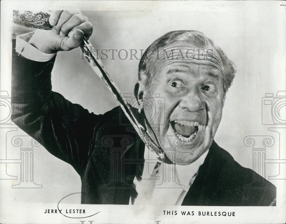 1979 Press Photo Comedian Jerry Lester Hang Tie Variety Show This Was Burlesque - Historic Images