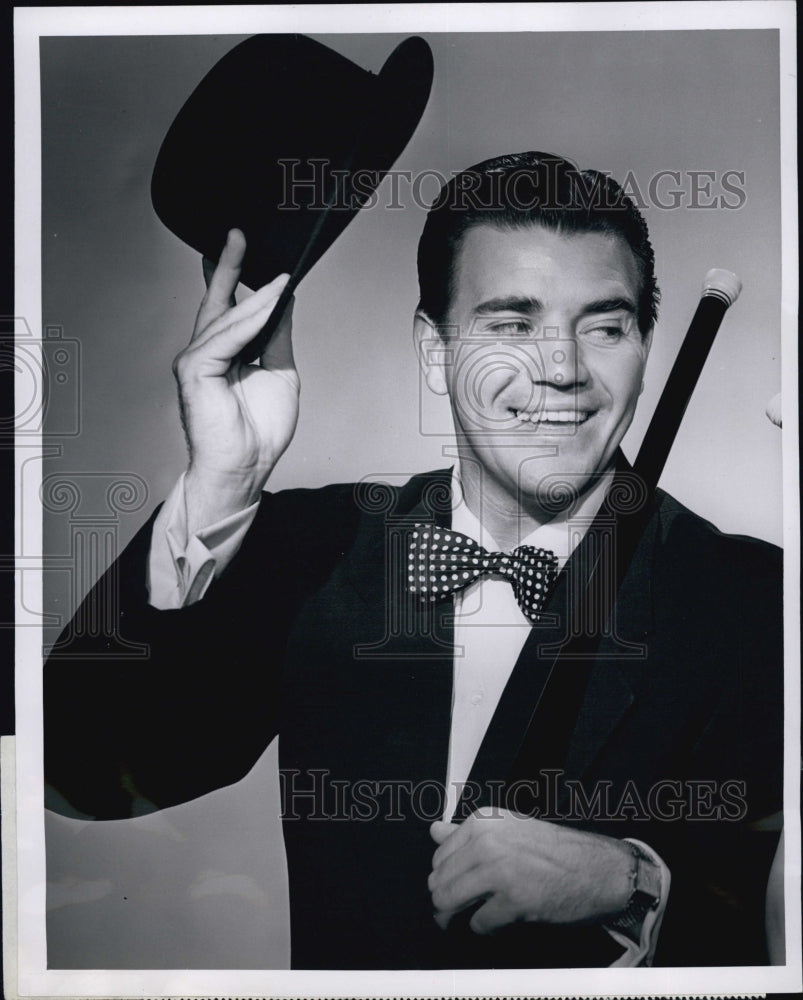 1953 Press Photo Johnny Dugan stars in "Ladies Choice" - Historic Images
