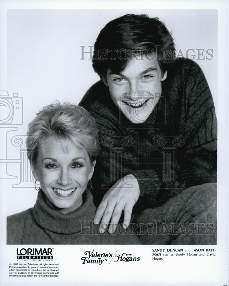 1987 Sandy Duncan & Jason Bateman in "Valerie's Family/The Hogans" - Historic Images