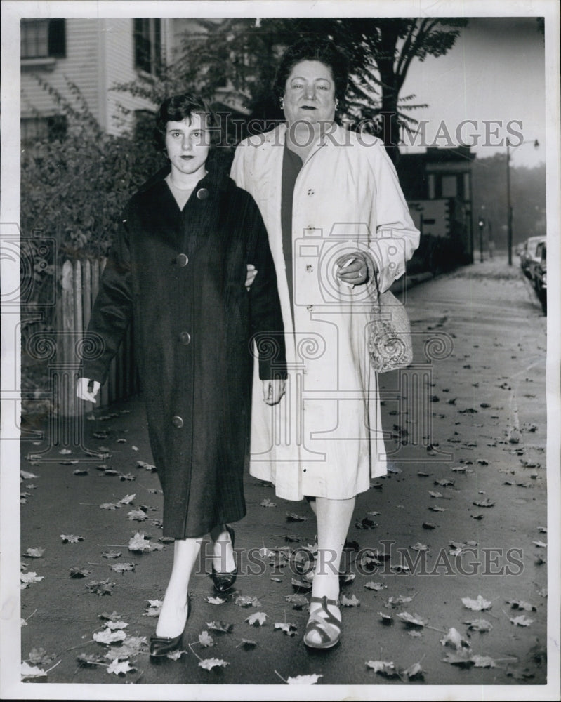 1959 Mary Ann Gerber Eyewitness Home Robbery Mother Marcella-Historic Images