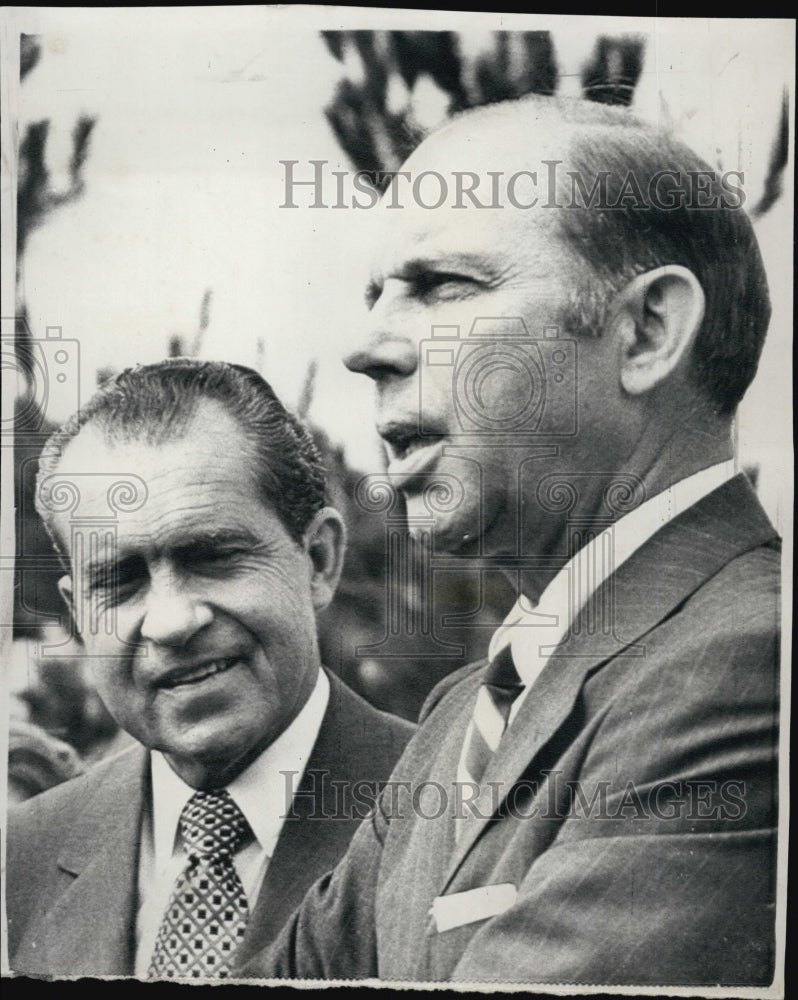 1970 President Nixon & James Hodgson Speaking Secretary of Labor-Historic Images
