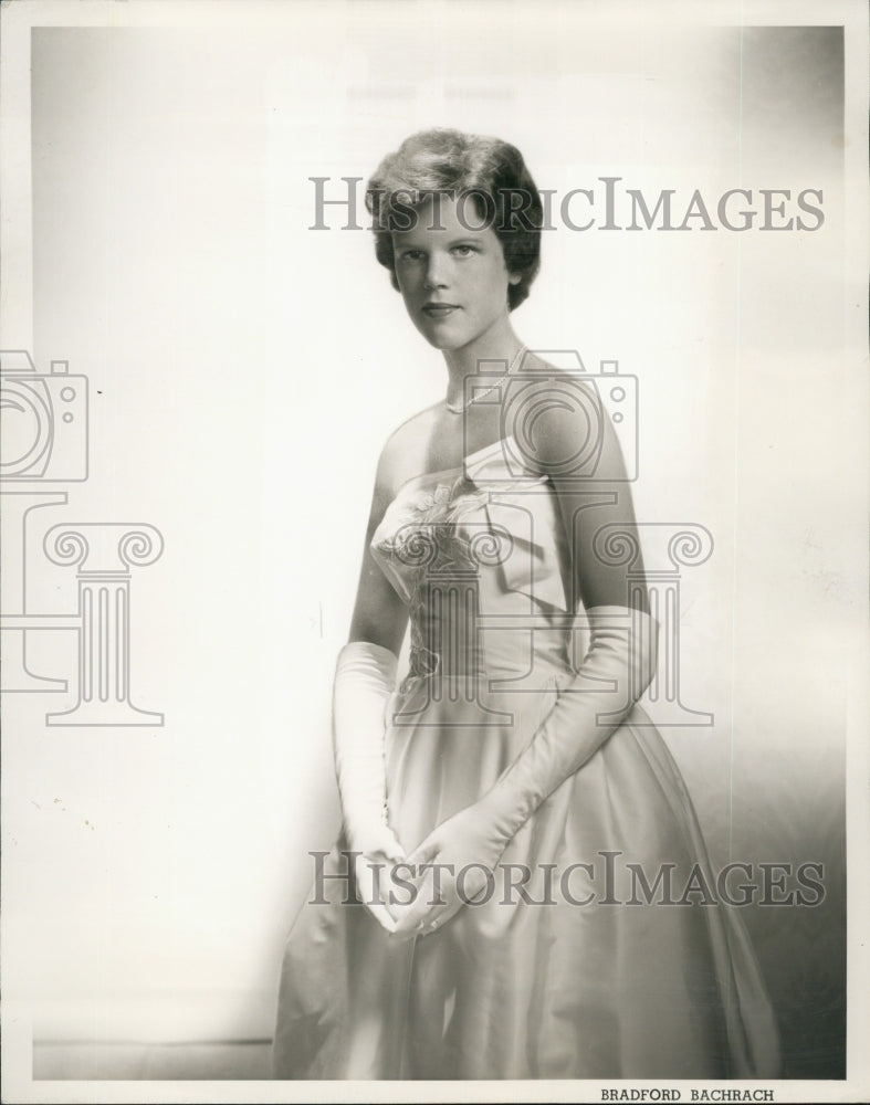 1961 debutante Margot Dewy, daughter of Bradley Dewey Jr.-Historic Images