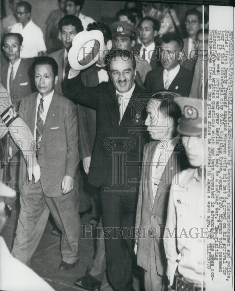 1961 Soviet Deputy Premier Anastas Mikoyan arrival at Osaka Japan-Historic Images