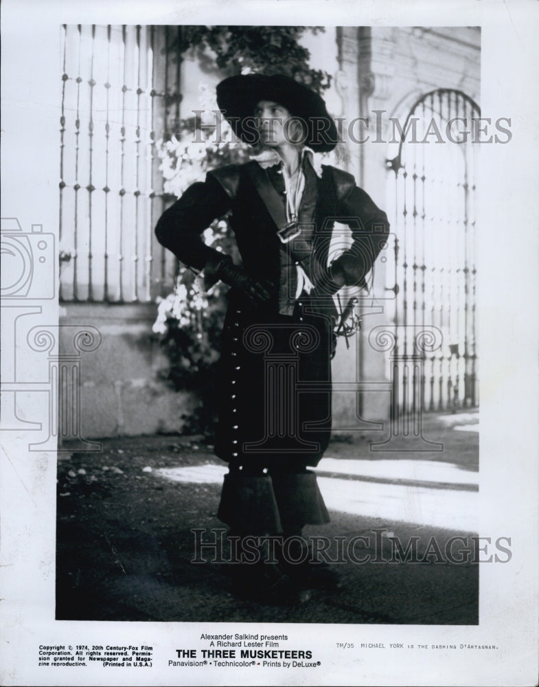 1974 Press Photo Film "The Three Musketeers" Michael York-Historic Images