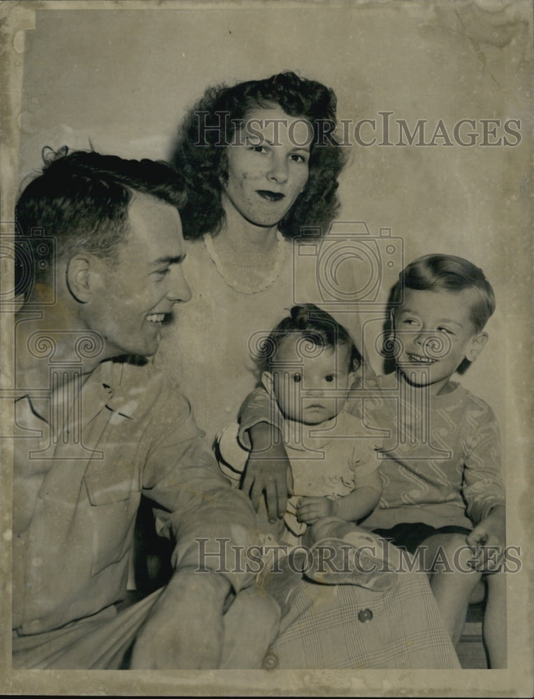 1950 war veteran Walter Daniels of Roxbury & sister Lorraine & kids-Historic Images