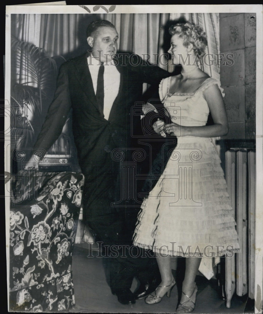 1954 John Jacob Astor and bride Dolores Margaret Fullman-Historic Images